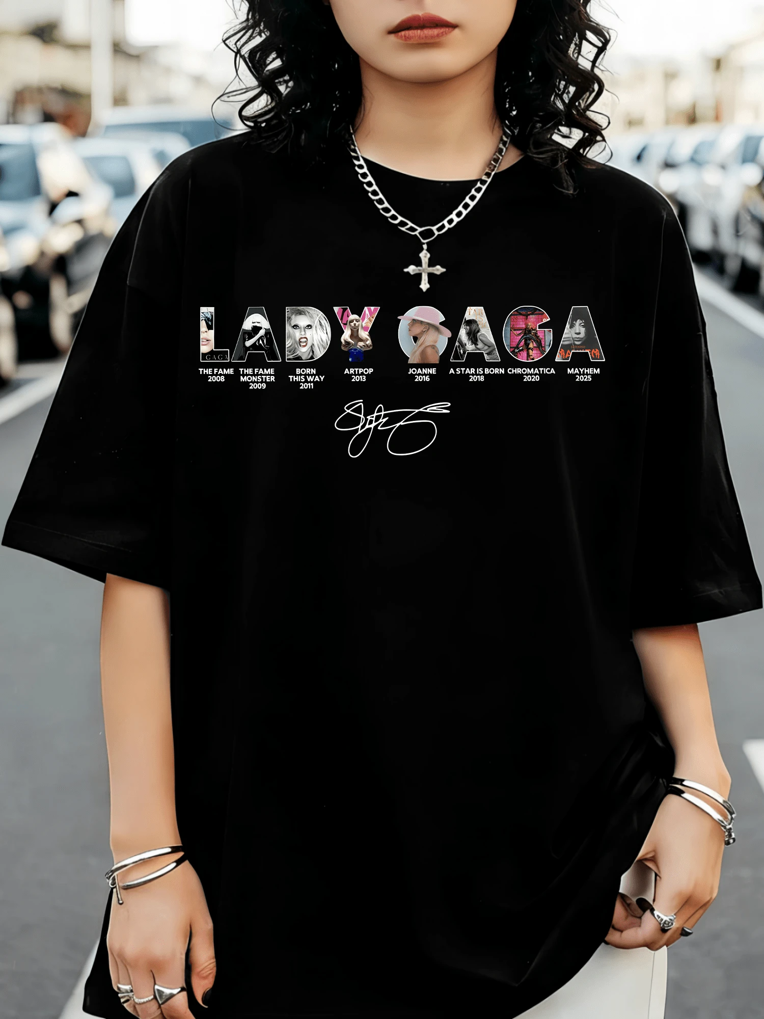 L-LadyS G-GagaS Abracadabra Signature Graphic T-SHIRT - Black - View 1