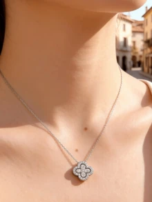 1 chiếc dây chuyền bạc S925 đính đá Moissanite 0.6CT hình hoa bốn cánh, thích hợp làm quà tặng cho nữ nhân dịp đính hôn, cưới, dự tiệc, du lịch. - Nhiều màu - Xem 4