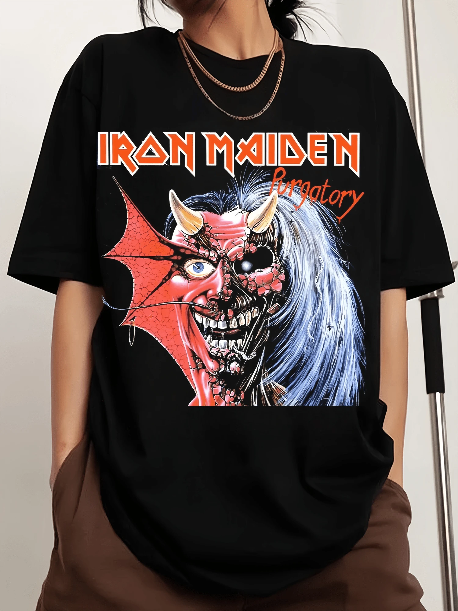 IRONSS MAIDENSS Senjutsu Grayscale Heads officiell rund halsringad t-shirt med tryck för män, kortärmad - Svart - Visa 1