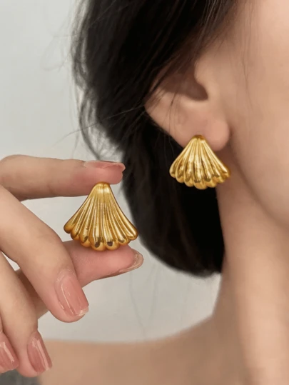1 Pair Minimalist Gold Metal Shell Design Earrings, Elegant Daily Wear & Party Accessory For Women