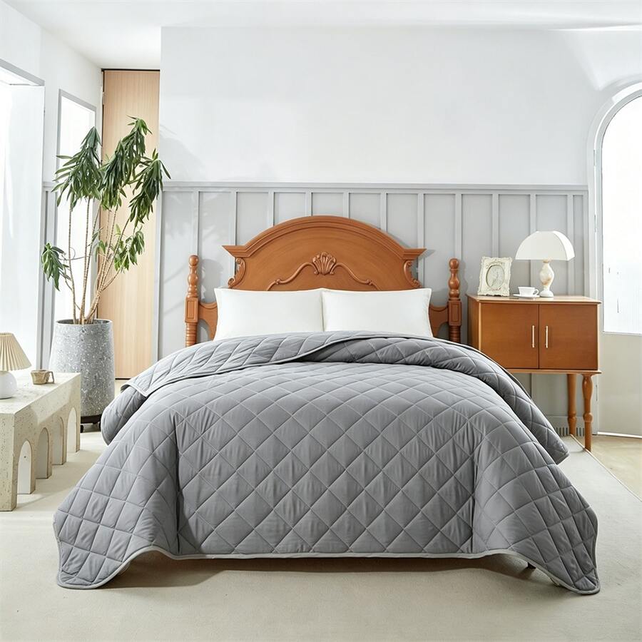 1pc Oversized Lightweight Soft Quilted Bed Cover, Thin Bedspread For Double Bed, All Season Bedding, Spring & Summer - Rhombus - Gray - View 1