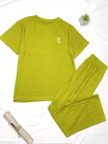 Conjunto de dos piezas informal y holgado para el hogar, ligero y bordado con la letra C para primavera y verano, compuesto por camiseta y pantalones largos, 1 unidad - Verde - Ver 2