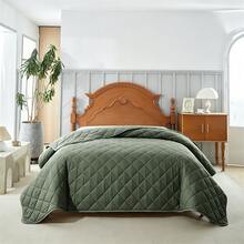 1 chiếc chăn bông cỡ lớn, nhẹ, mềm mại, mỏng cho giường đôi, bộ đồ giường dùng được cả bốn mùa xuân và hè. - Hình thoi - Xanh quân đội - Xem 5