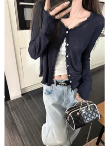 ネイビーブルー