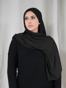 1pc Women's Solid Color Soft Modal Headscarf With Ruffle Trim, Suitable For Arabic Style Muslim Daily Wear - Black - View 3