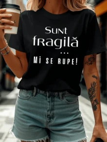 Mensaje en la prenda que refleja la fuerza interior y la vulnerabilidad de expresarse con autenticidad y confianza perfecta para mujeres seguras camiseta de mujer casual cómoda para diario - Negro - Ver 8