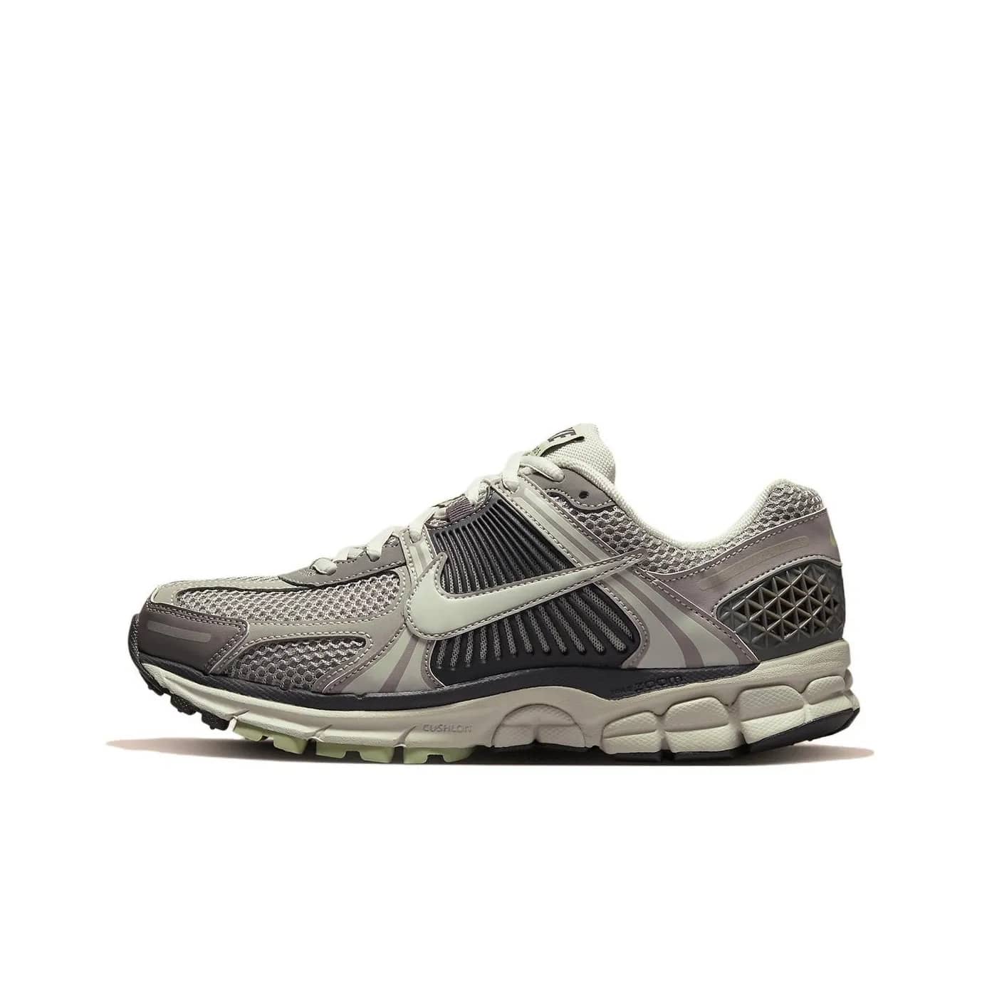 Giày chạy bộ cổ thấp Nike Zoom Vomero 5 dành cho nữ, màu xám/đen, với công nghệ Rapid Foam, Mylant Cushioning và khả năng thoáng khí. - Xám - Xem 1