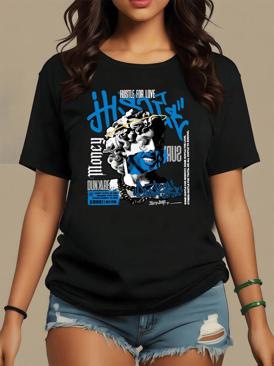 Urban Art Featuring A Classic Black And White Figure Surrounded By Blue Graffiti Symbolizing The Fusion Of Old And New, Conveying Strength And Creativity. A Comfortable, Modern, Casual Women's T-Shirt For Everyday Wear. - 黑色 - 查看 1