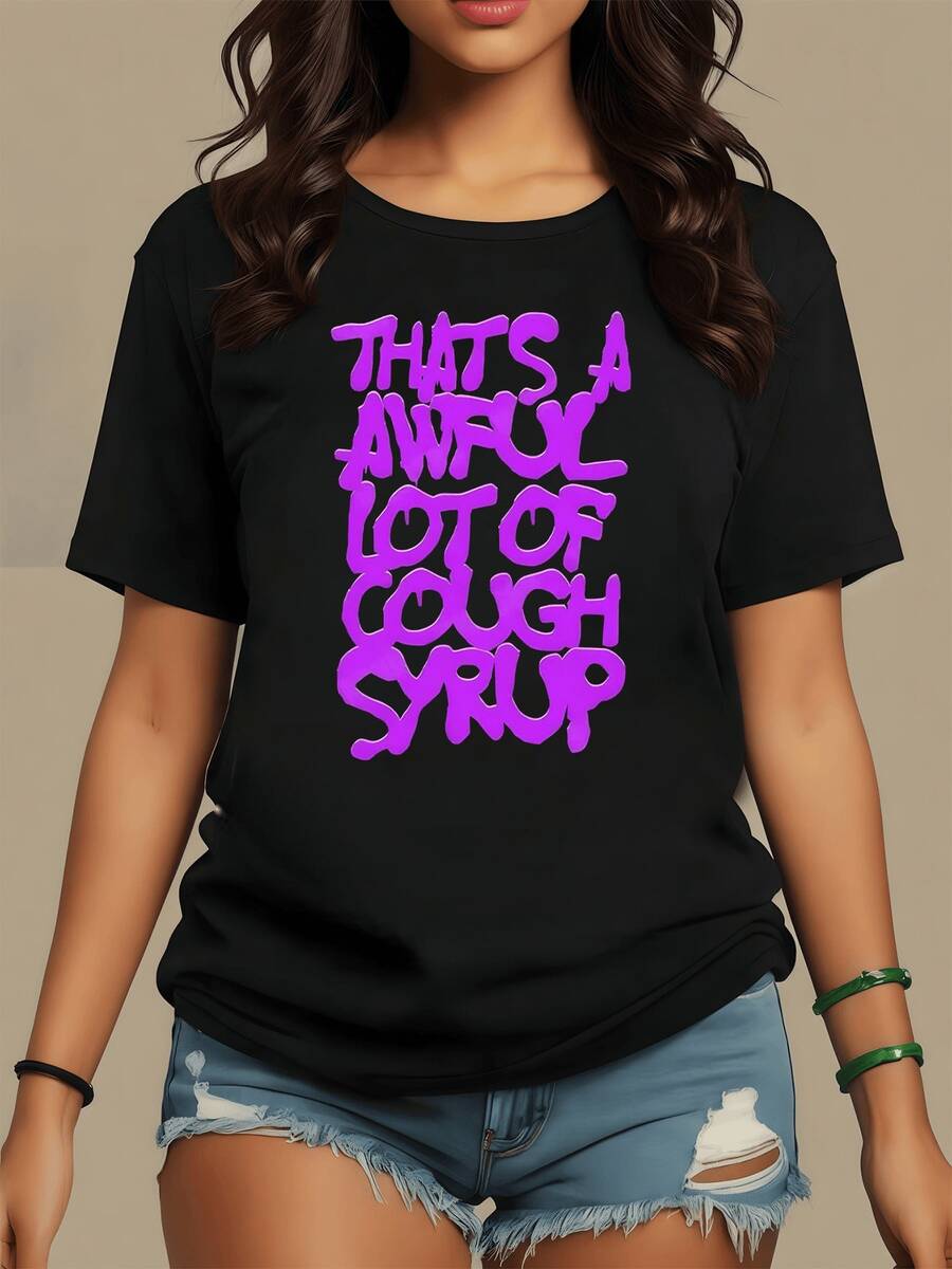 Large Purple Lettering Expresses A Funny Phrase About Syrup And Excess With A Modern Urban Style And Relaxed Attitude, Ideal For Standing Out At Casual Gatherings. Comfortable And Eye-Catching Women's T-Shirt - 黑色 - 查看 1