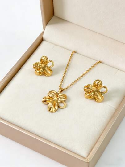 Gold Flower Earrings & Necklace Set, Women's Holiday Jewelry Set, Floral Jewelry, Bold Floral Statement Earrings & Necklace Set, Summer Pendant Necklace, Beach Essential Gift, Bohemian Summer Festival Jewelry
