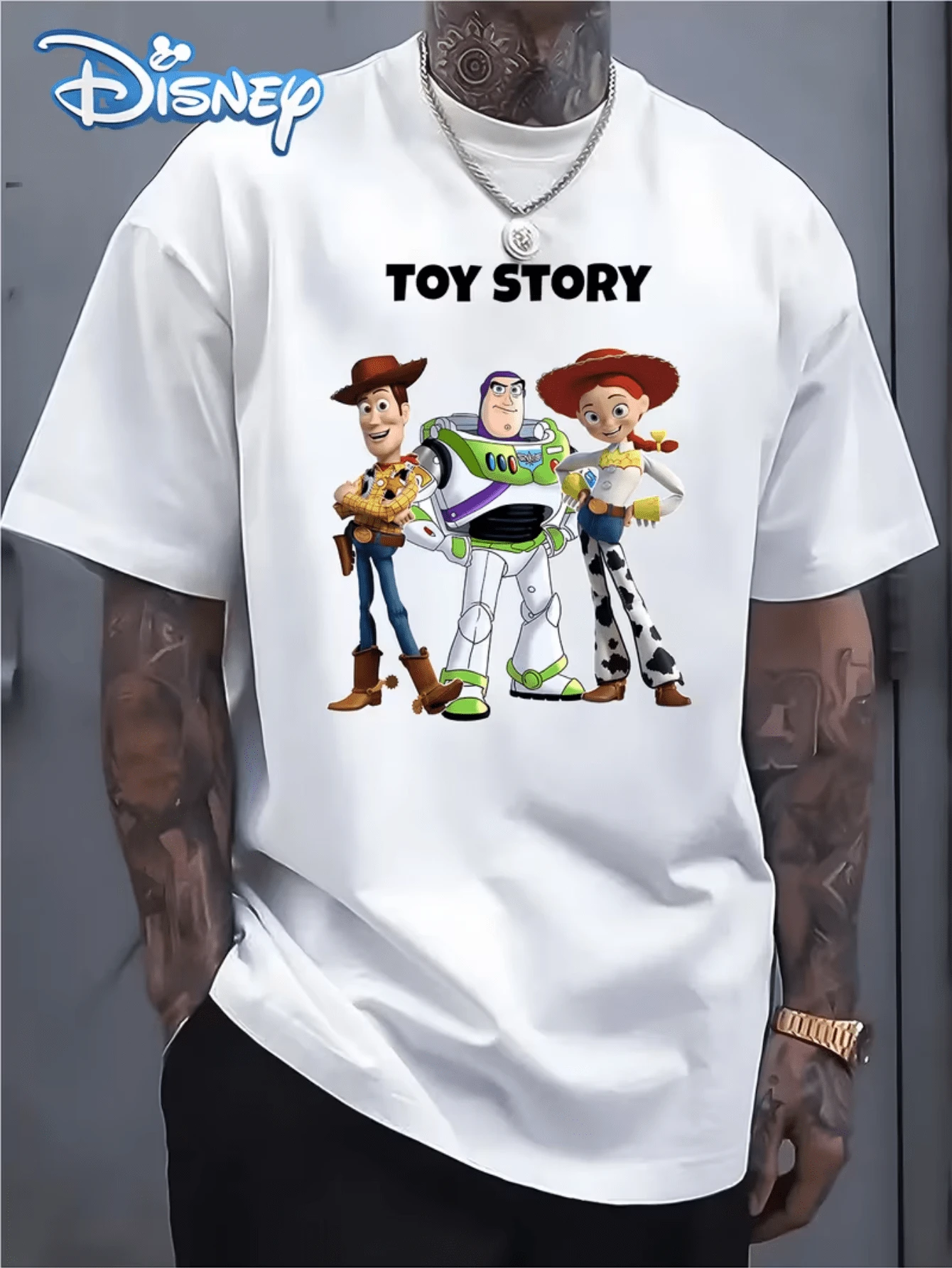 (Disney Licensed T Shirts)Disney PIXAR1 Toy Story Woody Buzz Jessie Trio Graphic Tee Men's Oversized Crew Neck Short Sleeve T-Shirt, Casual Streetwear With 3D Woody Buzz Lightyear Jessie Print, Iconic Toy Story Characters Loose Fit Casual Top, Mens Clothes, Men, Ropa De Hombre, Summer Clothes, Men Shirts, Graphic Tees, Disney Outfits Men, Graphic Tees, Camisetas Para Hombre, Camisas Para Hombre, Summer Outfits For Men, Father's Day Gift, Perfect Gift For Family And Friends, Which Are Necessary For Birthday Parties, Disney Shirts, Mens Clothes, Summer Clothes, Officially Licensed Disney T-Shirts, Disney Men's And Women's Spring/Summer Fashion Casual Short-Sleeve T-Shirts, Disney Top - 白色 - 查看 1