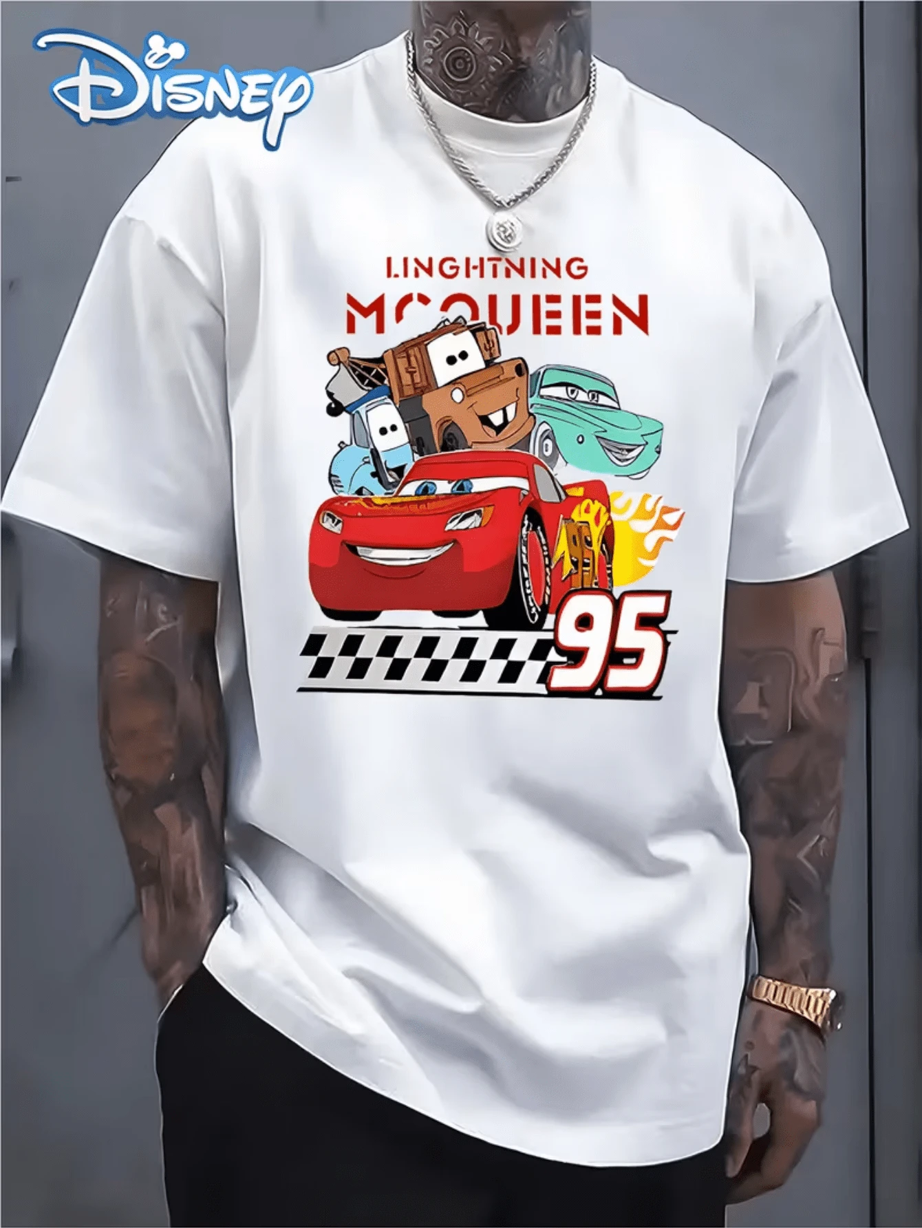 (Disney Licensed T Shirts)Disney PIXAR1 Cars Lightning McQueen & Friends 95 Racing Graphic Tee Men's Oversized Crew Neck Short Sleeve T-Shirt, Casual Streetwear With Lightning McQueen, Mater, Sally Guido Characters Print, Retro Cars Movie Loose Fit Tee, Mens Clothes, Men, Ropa De Hombre, Summer Clothes, Men Shirts, Graphic Tees, Disney Outfits Men, Graphic Tees, Camisetas Para Hombre, Camisas Para Hombre, Summer Outfits For Men, Father's Day Gift, Perfect Gift For Family And Friends, Which Are Necessary For Birthday Parties, Disney Shirts, Mens Clothes, Summer Clothes, Officially Licensed Disney T-Shirts, Disney Men's And Women's Spring/Summer Fashion Casual Short-Sleeve T-Shirts, Disney Top - trắng - Xem 1