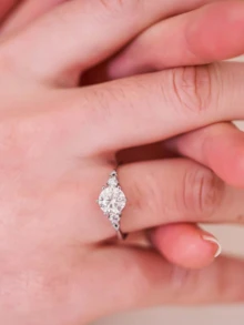 Nhẫn đính hôn, nhẫn cưới, nhẫn kỷ niệm sang trọng đính đá Cubic Zirconia lấp lánh dành cho nữ. - bạc - Xem 7