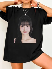 Twic.E Momo Close-Up Grunge Photo Tee. Vintage Graphic Print, Casual Black Cotton Short-Sleeved T-Shirt. - Black - View 1