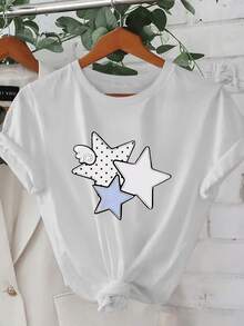 Tres estrellas alegres simbolizan esperanza sueños y unión destacando trazos suaves y tonos claros que evocan calma y energía positiva camiseta de mujer casual moderna para uso diario - Blanco - Ver 6