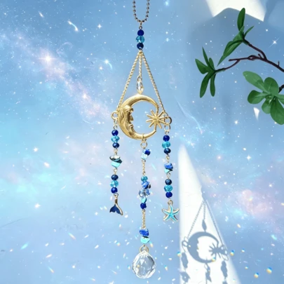 1 chiếc chuông gió pha lê hình trăng sao phong cách Bohemian, chủ đề đại dương xanh dương với đuôi cá voi và sao biển, tạo hiệu ứng cầu vồng lấp lánh cho cửa sổ, trang trí nhà cửa, xe hơi, trang trí phòng theo phong cách thẩm mỹ.
