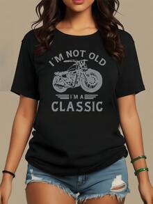 Motocicleta vintage con mensaje que celebra la confianza de quien valora la esencia atemporal de lo clásico y la fuerza interior que el tiempo perfecciona camiseta de mujer casual moderna cómoda para uso diario - Negro - Ver 1
