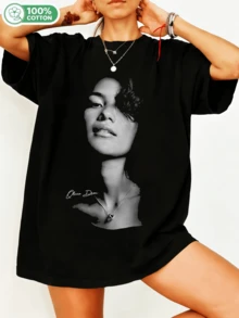 100% Cotton Oliviaa Deann Graphic T-Shirt, Black And White Minimalist Signature Portrait T-Shirt, Casual Short Sleeve Crew Neck Top For Fans, Oversized Streetwear Black. - Black - View 1