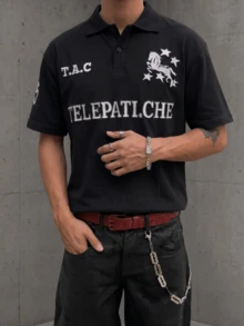 男士街头风 Polo 衫，格纹饰边拉链领上衣，涂鸦印花 T 恤，赛车风透气短袖 Polo 衫，都市休闲夏季衬衫 - 黑與白 - 查看 4