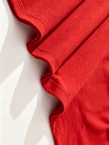 Women's Multicolor Short-Sleeve Crew Neck T-Shirt - "Sweet & Cool" Cherry And Bow Print - Versatile Summer Top - Pure Cotton Basic T-Shirt - "Sweet & Cool" Cherry And Bow Print - Casual, Modern, And Perfect For Everyday Wear - Loose Fit T-Shirt - Adorable Cherry And Bow Print - Ideal For Summer Outings - 紅色 - 查看 5