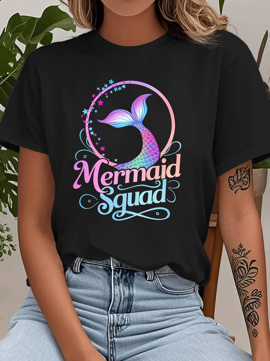 A Shimmering Mermaid Tail Surrounded By Colorful Stars Symbolizes Freedom, Fantasy, And Magical Union Under The Sea. Women's T-Shirt With A Modern And Casual Print. - 黑色 - 查看 1