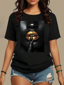 Figura de flores que simboliza energía positiva y libertad de espíritu con matices suaves que evocan serenidad y confianza perfecta para looks casuales camiseta de mujer cómoda y moderna - Negro - Ver 1