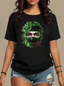 A Green Figure Formed By Branches Symbolizes The Connection Between Nature And Vital Energy, Conveying Balance And Inner Strength. A Comfortable Women's T-Shirt, Ideal For Everyday Wear And Elegant Casual Combinations. - 黑色 - 查看 1