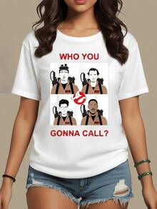 Fantasmas cruzados y símbolo rojo que representa valentía contra lo desconocido inspirando energía protectora en la camiseta de mujer casual moderna para uso diario - Blanco - Ver 1
