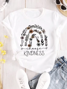 Arco floral lleno de hojas y flores multicolor que simboliza la bondad y la armonía entre las personas invitando a sembrar empatía cada día camiseta de mujer cómoda casual y moderna - Blanco - Ver 8