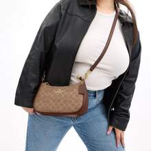 Coach Teri Signature Women's Shoulder Crossbody Handbag CV933IMXHE - 卡其色拼色CV933IMXHE - 查看 2