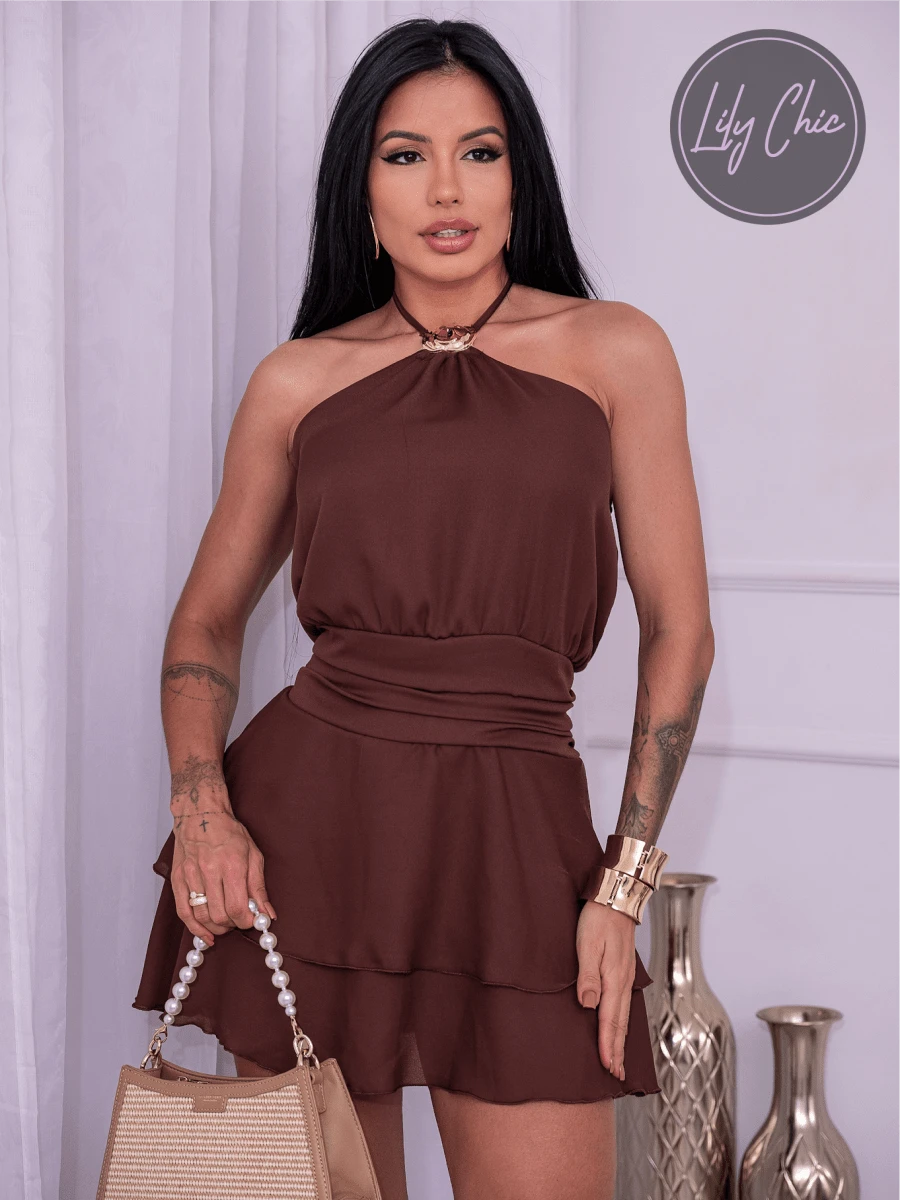 Elegant Halter Neck Jumpsuit Dress In Silk Crepe With Metallic Accessories And Ruffles – Featuring Built-In Shorts. - 咖啡棕色 - 查看 1