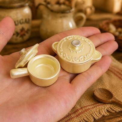 Bộ đồ dùng nấu ăn thu nhỏ màu kem tỷ lệ 1:12 - Đồ trang trí nhà bếp mini cho nhà búp bê - Nồi hầm có nắp đậy thu nhỏ - Phụ kiện chụp ảnh siêu nhỏ