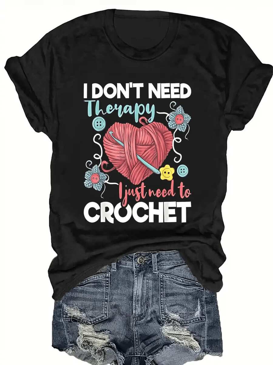 Women's Crochet Yarn T-Shirt - Top With The Slogan "I Don't Need To Lick My Lips, I Just Need To Crochet" | Lightweight Short Sleeve Blouse, Round Neck And Urban Style For Crochet Lovers (Machine Washable, Yarn Design) - Spring Summer Casual Wear - 黑色 - 查看 1