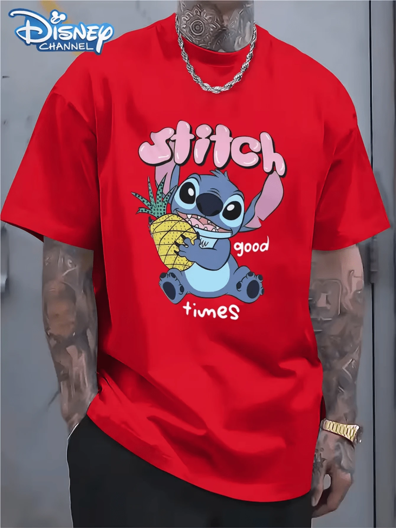 (Disney Licensed T Shirts)Disney Lilo & Stitch Stitch Pineapple "Good Times" Graphic Tee Men's Oversized Crew Neck Short Sleeve T-Shirt, Casual Streetwear With Stitch Holding Pineapple Print, Cute Alien Stitch Loose Fit Casual Top, Mens Clothes, Men, Ropa De Hombre, Summer Clothes, Men Shirts, Graphic Tees, Disney Outfits Men, Graphic Tees, Camisetas Para Hombre, Camisas Para Hombre, Summer Outfits For Men, Father's Day Gift, Perfect Gift For Family And Friends, Which Are Necessary For Birthday Parties, Disney Shirts, Mens Clothes, Summer Clothes, Officially Licensed Disney T-Shirts, Disney Men's And Women's Spring/Summer Fashion Casual Short-Sleeve T-Shirts, Disney Top - Đỏ - Xem 1