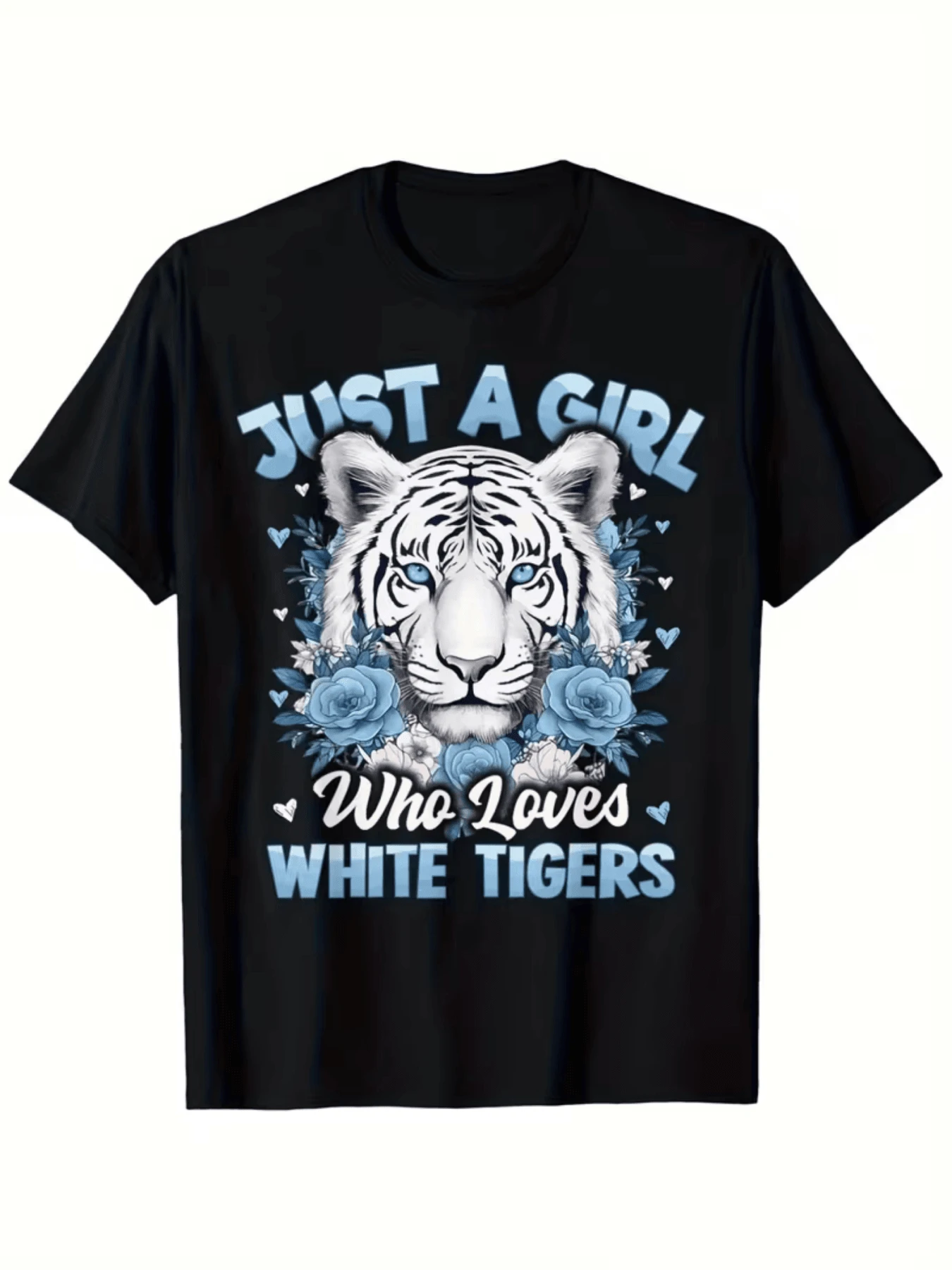 A White Tiger Surrounded By Blue Roses Symbolizes Strength, Purity, And Love For Nature, Reflecting A Free Spirit And Inner Elegance. This Comfortable And Modern Casual Women's T-Shirt Is Perfect For A Modern Look. - 黑色 - 查看 1