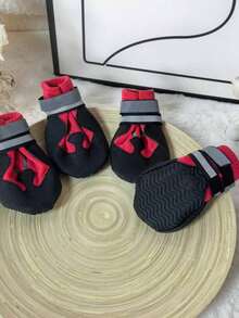 4件套软底狗鞋，可调节爪套，适用于中大型犬，防滑耐磨防水透气雨靴，适合金毛寻回犬、拉布拉多犬等犬种。 - 黑色 - 查看 10