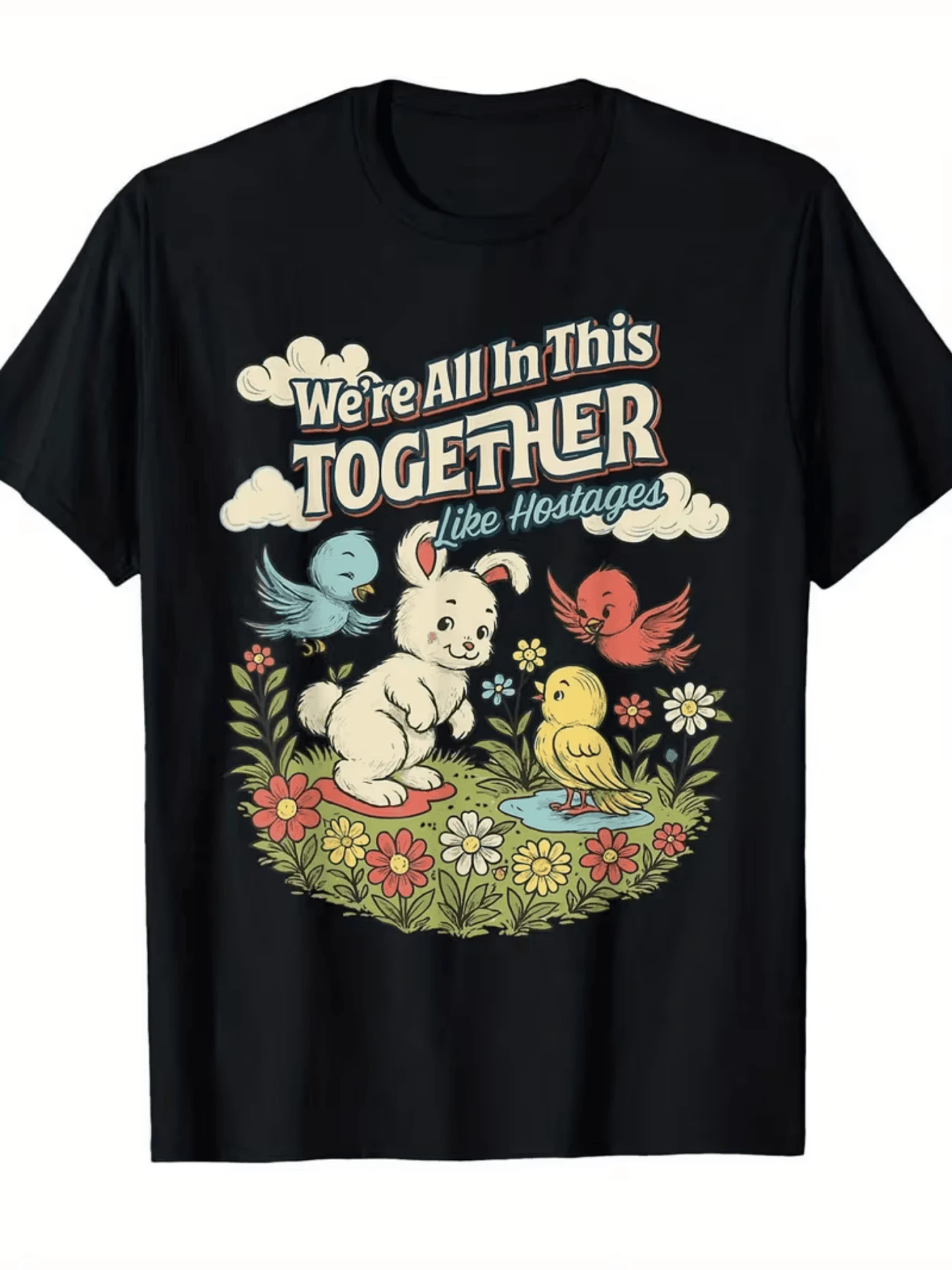 Un grupo de animales pequeños comparte un prado lleno de flores coloridas rodeados de nubes y rayos de sol que evocan unión y esperanza camiseta de mujer casual cómoda moderna adecuada para uso diario - Negro - Ver 1
