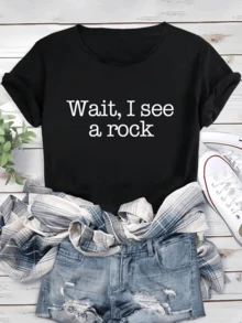 A Fun Phrase That Conveys A Relaxed And Curious Attitude Towards Life, Reminding You To Enjoy The Little Things. A Comfortable Women's T-Shirt For Everyday Wear, Perfect To Combine With Jeans Or Shorts. - 黑色 - 查看 1