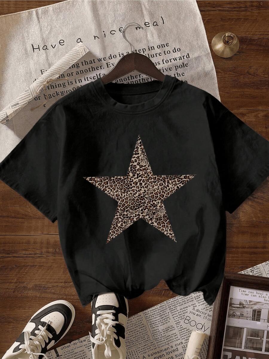Estrella con patrón de leopardo que simboliza fuerza independencia y una energía salvaje que refleja la confianza interior camiseta de mujer casual moderna cómoda para uso diario - Negro - Ver 1