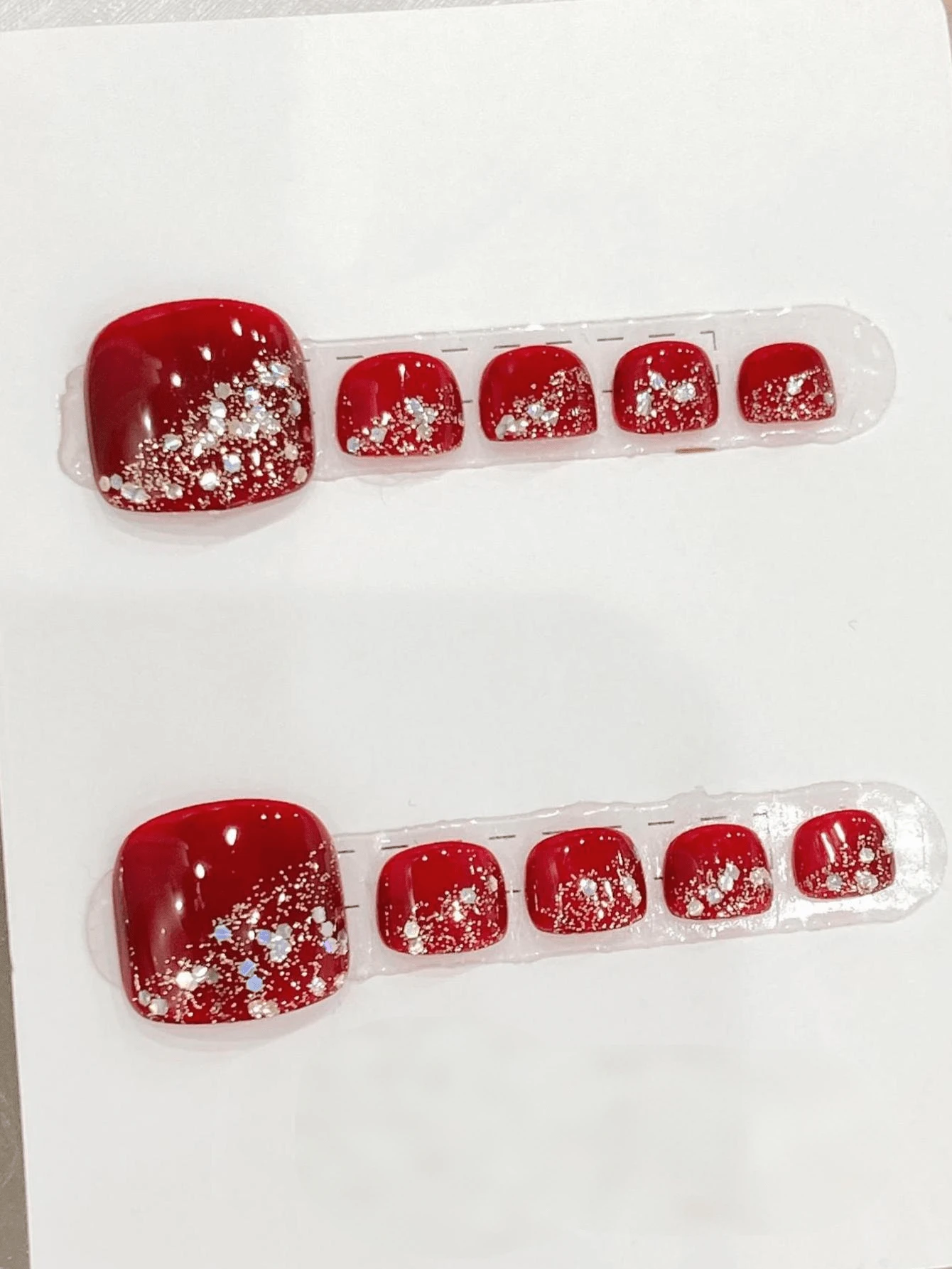 10 piezas de uñas postizas para los pies hechas a mano para fiestas y uso diario, fáciles de usar, adecuadas para niñas y mujeres en festivales, fiestas y festivales de música, regalo para el Día de San Valentín y el Día de la Madre. Uñas - Rojo - Ver 1