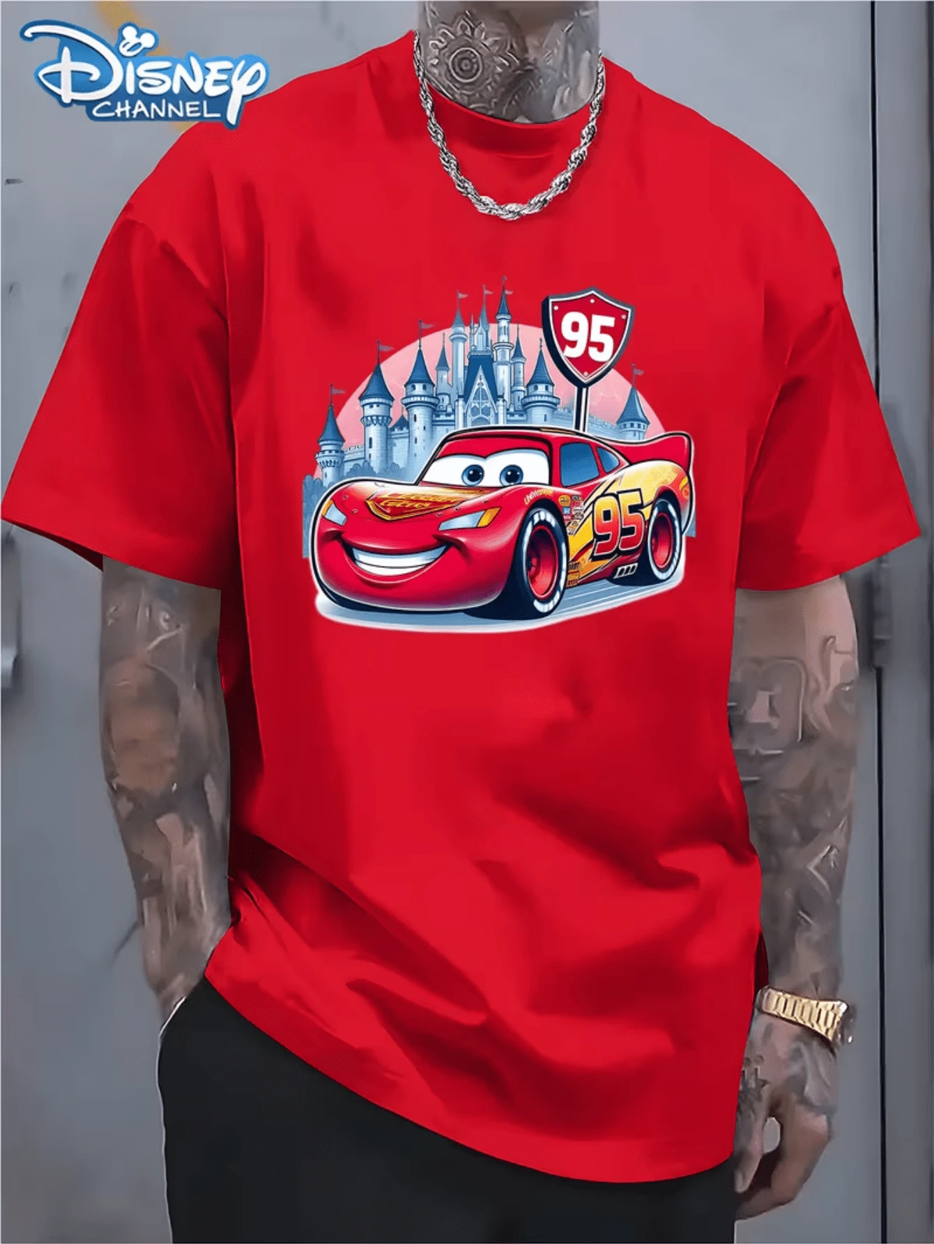 (Disney Licensed T Shirts)Disney PIXAR1 Cars Lightning McQueen Disney Castle Graphic Tee Men's Oversized Crew Neck Short Sleeve T-Shirt, Casual Streetwear With Lightning McQueen In Front Of Cinderella Castle Print, Magical Racing Car Loose Fit Casual Top, Mens Clothes, Men, Ropa De Hombre, Summer Clothes, Men Shirts, Graphic Tees, Disney Outfits Men, Graphic Tees, Camisetas Para Hombre, Camisas Para Hombre, Summer Outfits For Men, Father's Day Gift, Perfect Gift For Family And Friends, Which Are Necessary For Birthday Parties, Disney Shirts, Mens Clothes, Summer Clothes, Officially Licensed Disney T-Shirts, Disney Men's And Women's Spring/Summer Fashion Casual Short-Sleeve T-Shirts, Disney Top - Red - View 1