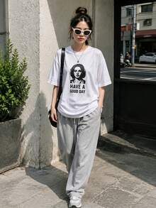 Envío local:Camiseta Gráfica "Have a Good Day" para Mujer, Top Blanco Oversize con Diseño de Mujer en Estilo Grunge, Ideal para Estilo Aesthetic y Salidas Urbanas - Blanco - Ver 2
