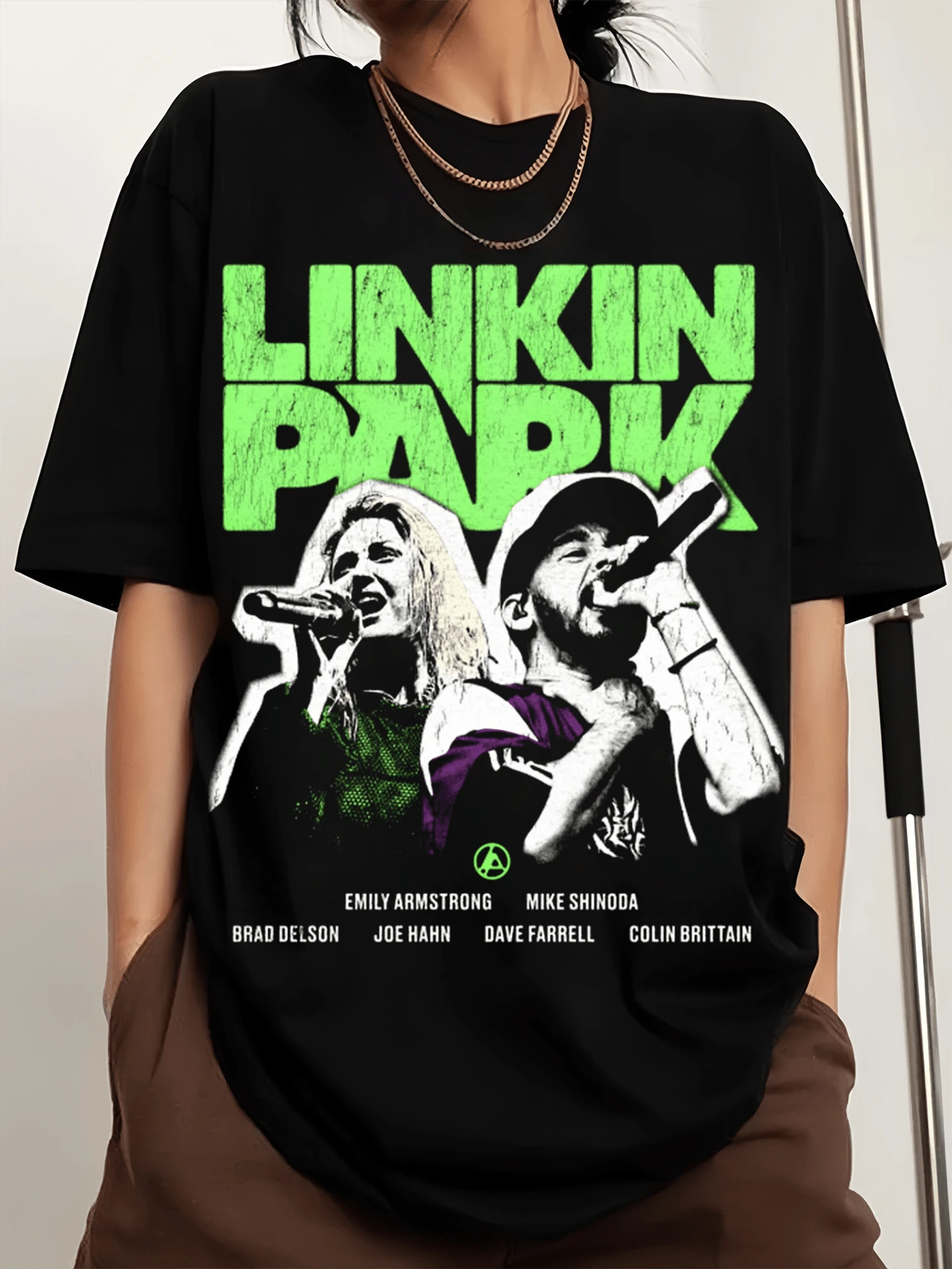 Linkins Parks Emily Armstrong Brad Delson Green Essential T-Shirt, Printed Sports T-Shirt With Crew Neck, Comfortable And Versatile. - màu đen - Xem 1