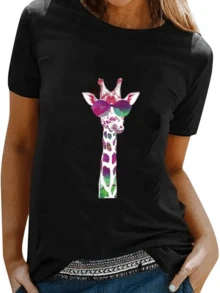 Jirafa con gafas de sol en tonos fucsia morado y verde que transmite alegría audacia y estilo moderno perfecta para expresar una personalidad divertida camiseta de mujer casual cómoda y moderna - Negro - Ver 8
