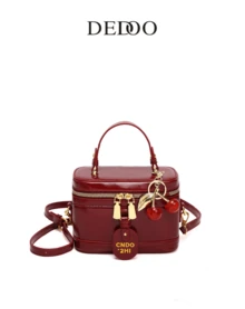 Elegant Chic Solid Color PU Leather Portable Square Bag, Mini PU Bag, Waterproof Burgundy Fabric Bag, Letter Graphic Decor Design Box Bag, Suitable For Travel, Shopping, Party, Commuting, Fashionable Burgundy Bag, Red Bag , Burgundy Bag - 酒紅色 - 查看 1