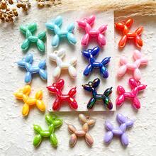 Conjunto de 12 pingentes de cachorro em acrílico, cores sortidas, estilo desenho animado. Lindos pingentes coloridos de cachorro, ideais para artesanato em joias, chaveiros e capas de celular. - Multicolorido - Ver 7