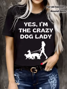 Mujer paseando varios perros con actitud alegre representando amor y energía hacia los animales en una escena divertida y moderna camiseta de mujer casual cuello redondo para todas las temporadas - Negro - Ver 1