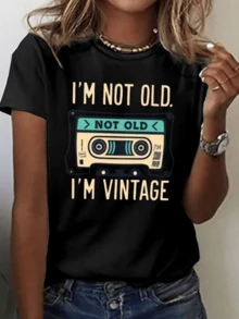 Retro Cassette Tape Representing The Value Of The Passage Of Time And The Nostalgia Of Classical Music With Fun Phrases In Large Letters, Casual And Comfortable Women's T-Shirt - 黑色 - 查看 1