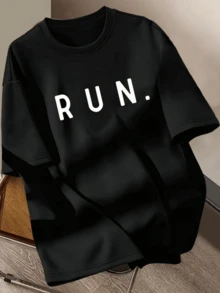 La palabra RUN simboliza movimiento energía y determinación transmitiendo un mensaje positivo que inspira acción y superación personal camiseta de mujer cómoda moderna ideal para uso diario - Negro - Ver 1