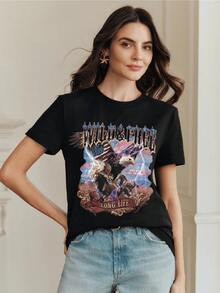 águila majestuosa sosteniendo una bandera rodeada de rayos y nubes simboliza la fuerza y la libertad del espíritu indomable camiseta de mujer con estilo casual moderno ideal para expresar poder y energía - Negro - Ver 8